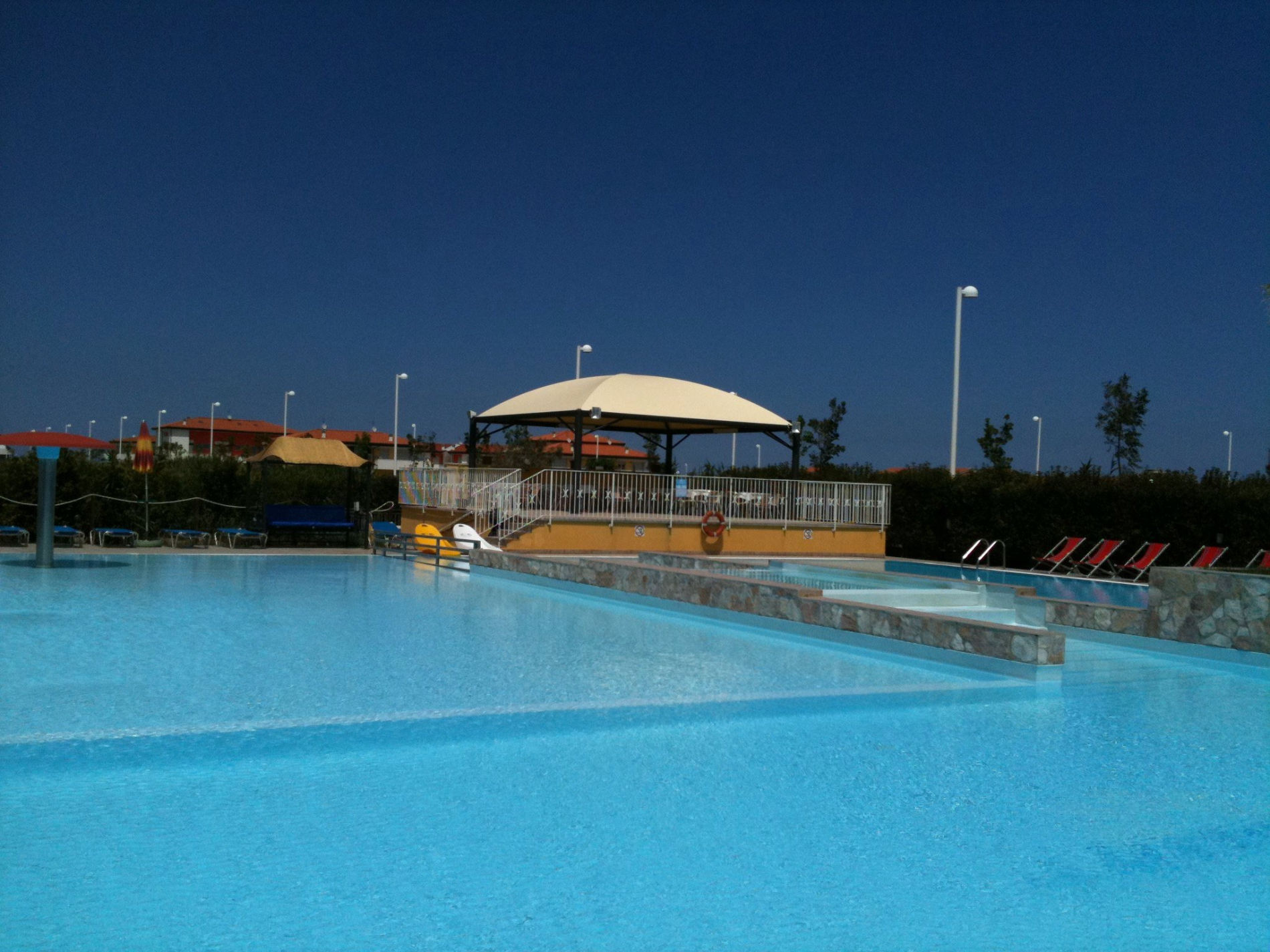 gazebo a cupola grandi dimensioni