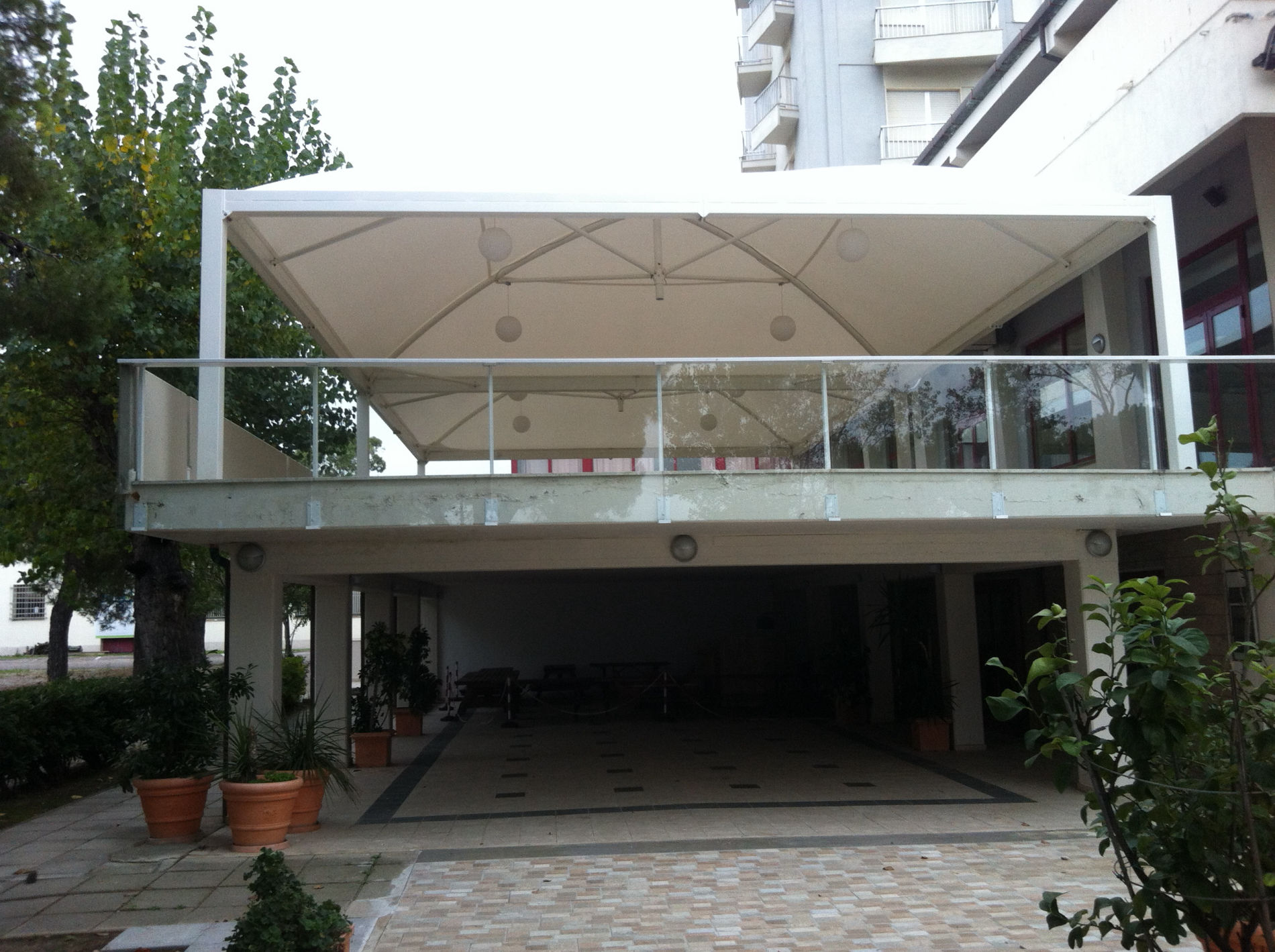 gazebo a cupola accoppiati grandi dimensioni