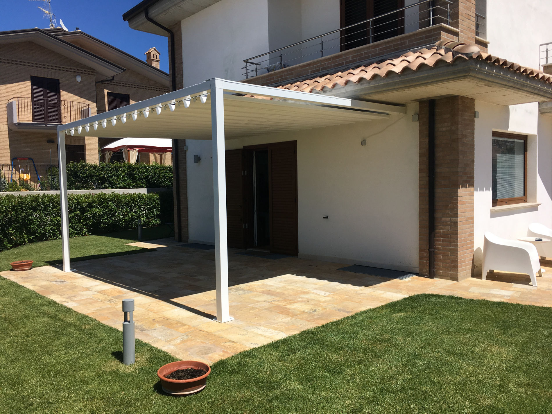 gazebo a falde motorizzato
