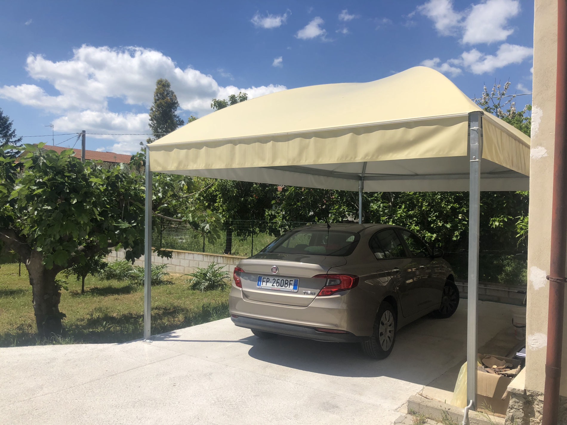 gazebo a cupola parking